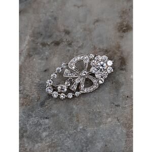 Vintage Silver Tone Rhinestone Crystal Flower Bow Dangling Brooch Pin